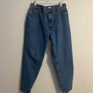 Levi's Vintage 551 Relaxed Fit tapered legs 5 pockets distressed jeans, size 18M